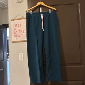 Large Petite Caribbean Blue Livingston Figs